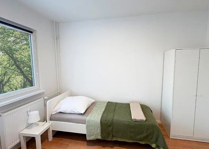 Neue Monteurwohnungen Mit Kueche, Wifi, Parkplaetze, Tv, Balkon, Supermarkt In Der Naehe